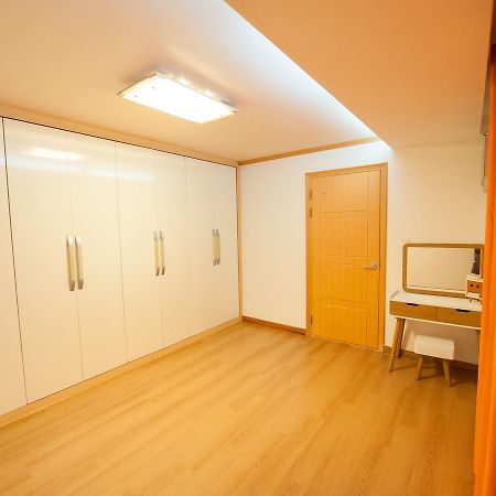 Jeju Sullem Pension Екстер'єр фото