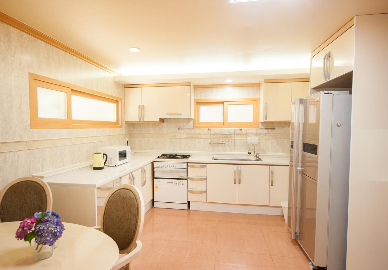 Jeju Sullem Pension Екстер'єр фото