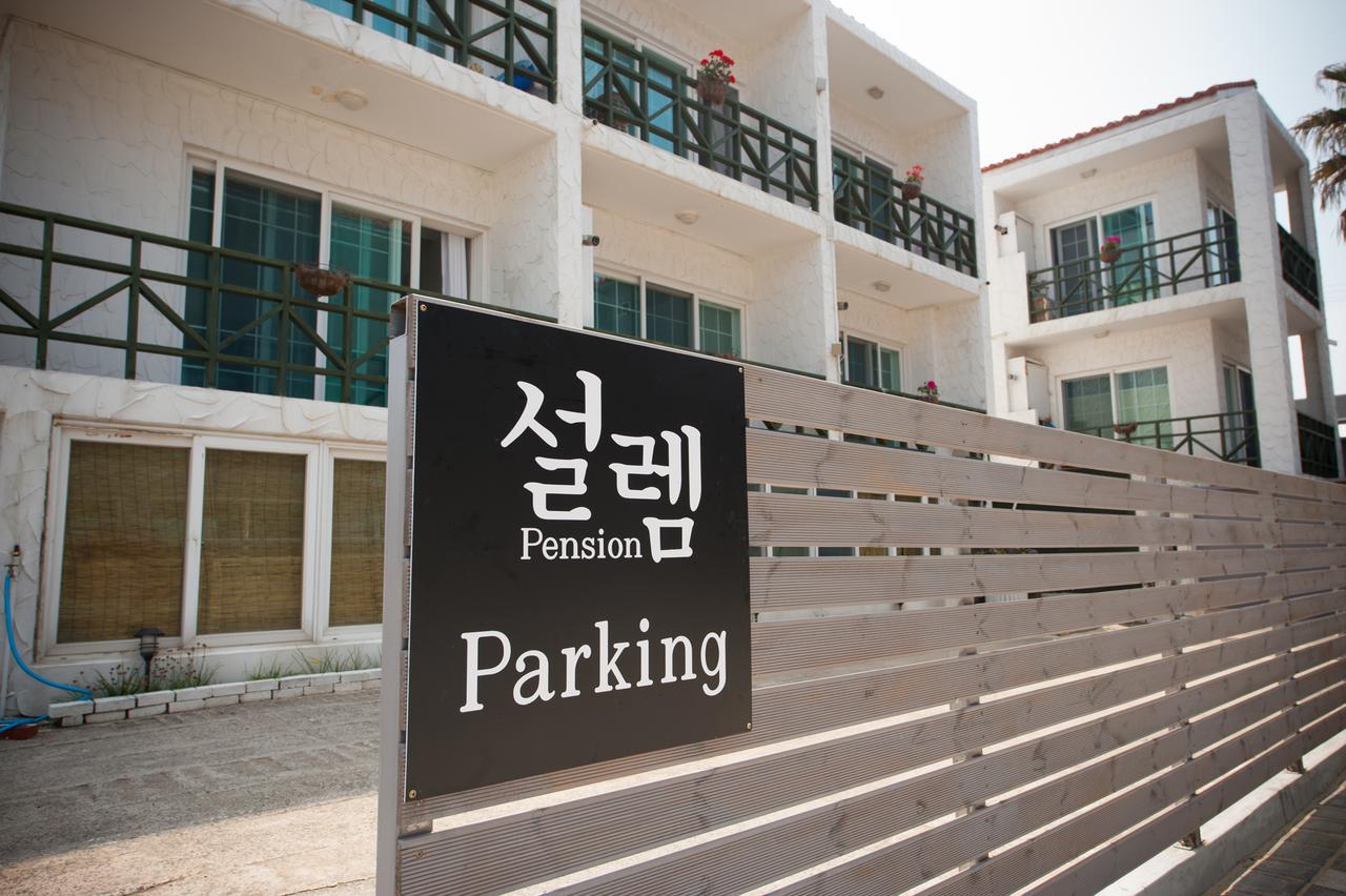 Jeju Sullem Pension Екстер'єр фото