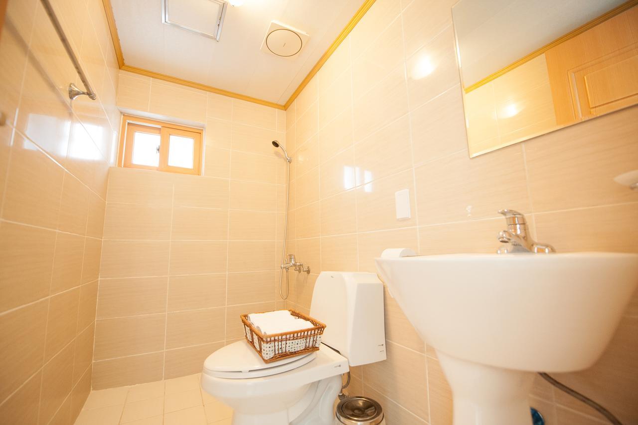 Jeju Sullem Pension Екстер'єр фото