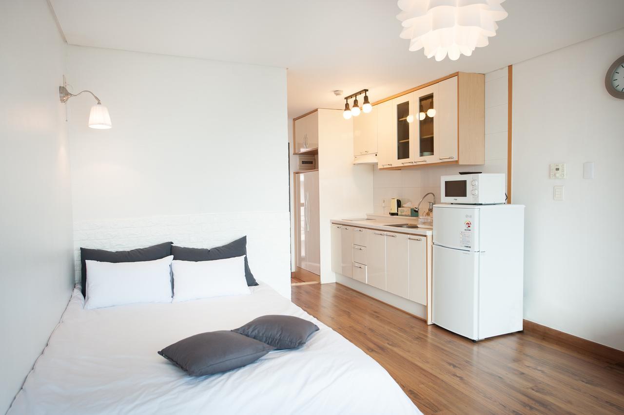 Jeju Sullem Pension Екстер'єр фото