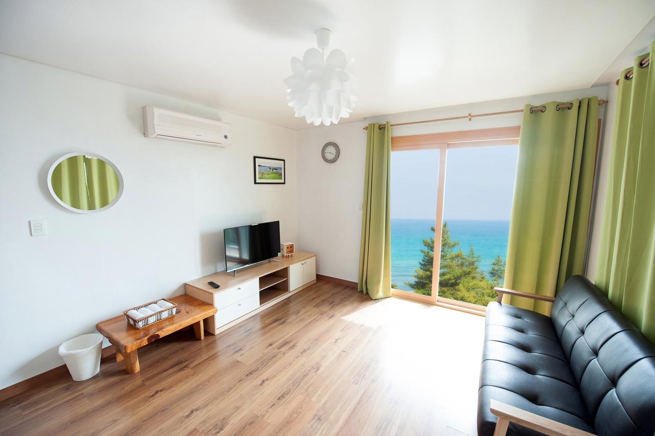 Jeju Sullem Pension Екстер'єр фото